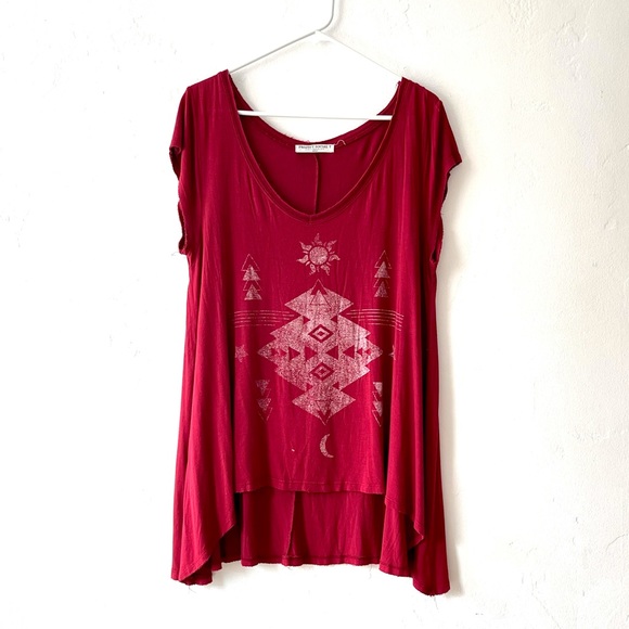 Oversized off the shoulder red high low top - Picture 1 of 5